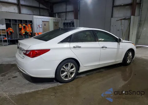 2013 Hyundai Sonata Limited z USA, uszkodzony, nr VIN 5NPEC4AC7DH533954